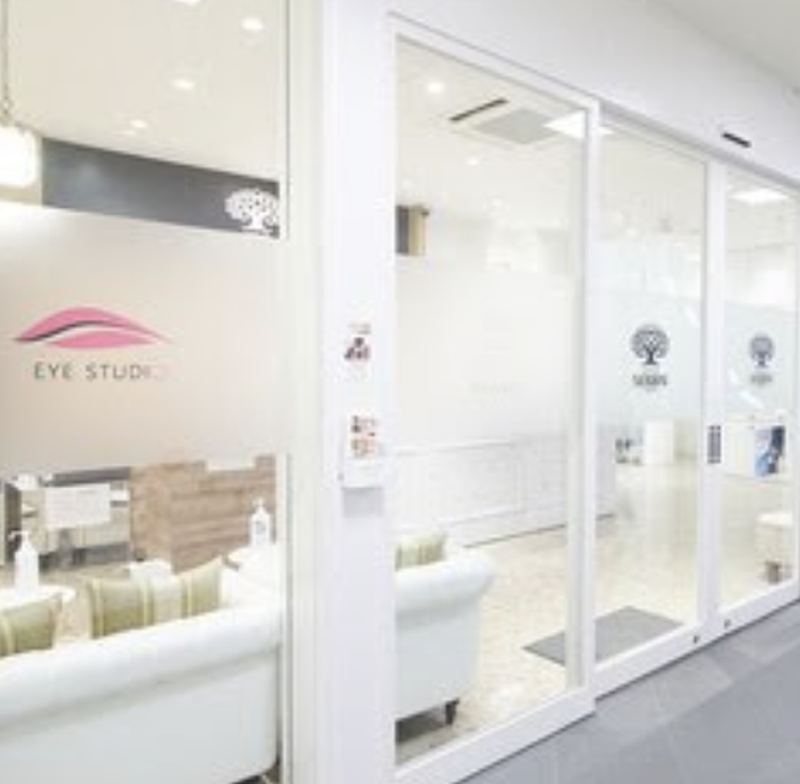 EYESTUDIO&WNAIL京都駅前店 まつ毛エクステ・まつ毛パーマ・ネイル・アイブロウ専門店