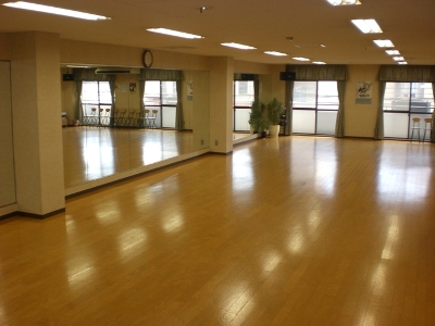 スタジオ　ワイズ